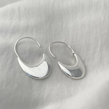 Curved Hoop Earrings Silver [Exclusives Sale]