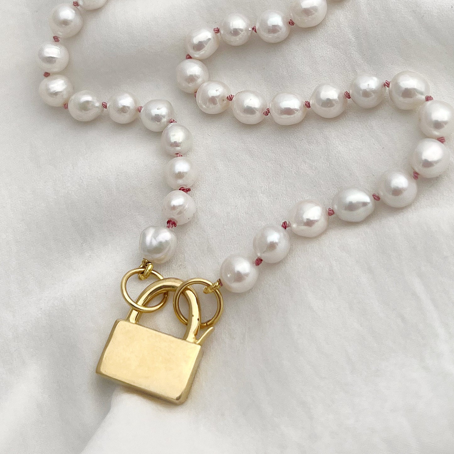Pearl Neckalce with Gold Vermeil Padlock [Exclusives Sale]