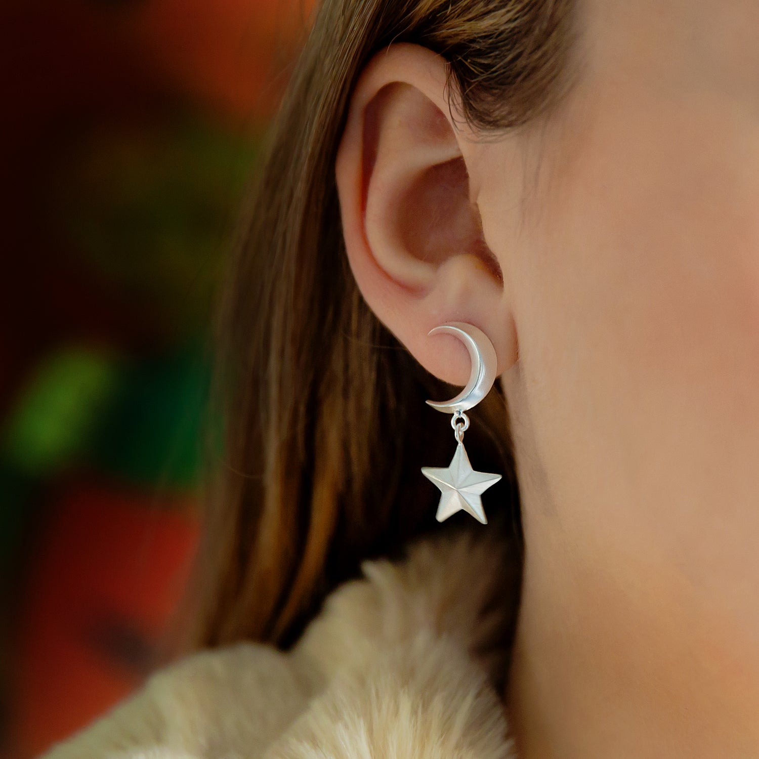 Mismatched star and store moon earrings